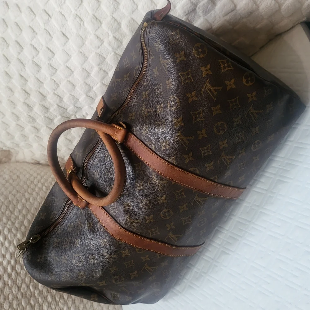 Louis Vuitton Keepall 50 100% Authentic Monogram Duffel Bag